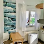 Bootshaus/ Holzdeck Apartment