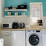 Bootshaus/ Holzdeck Apartment