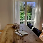 Apartment Bootshaus/ Holzdeck *