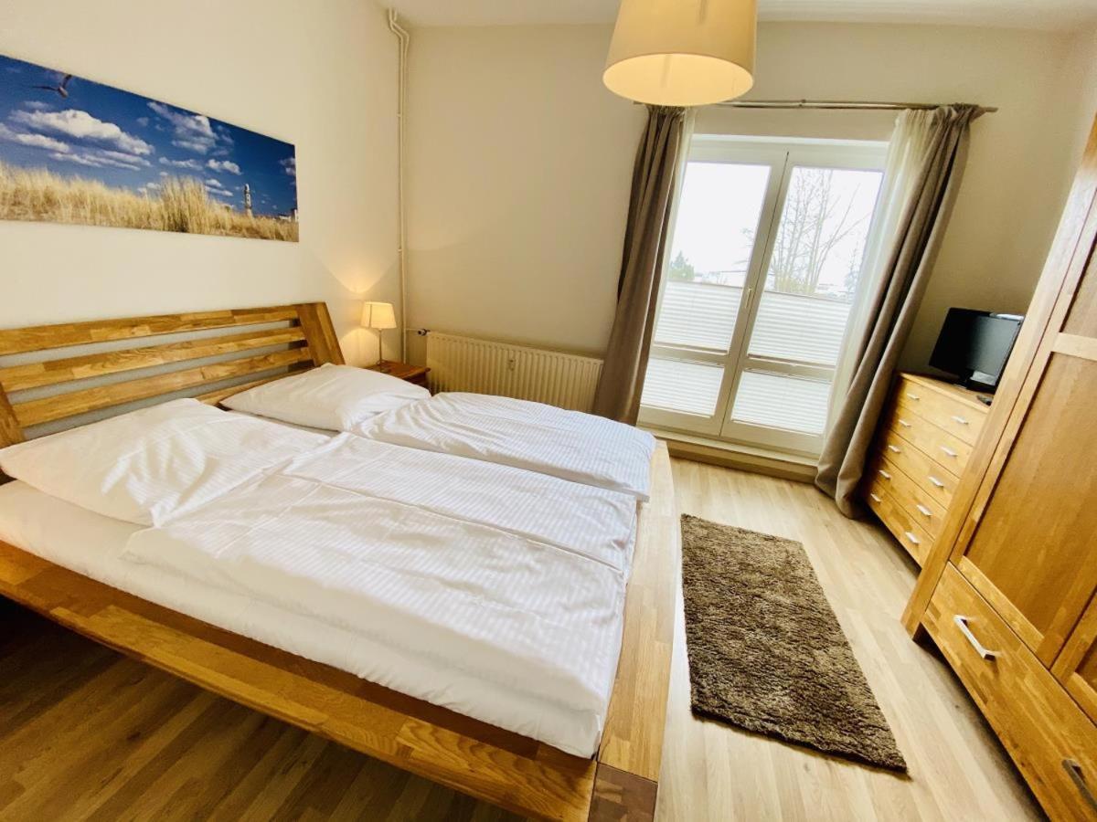 Bootshaus/ Holzdeck *